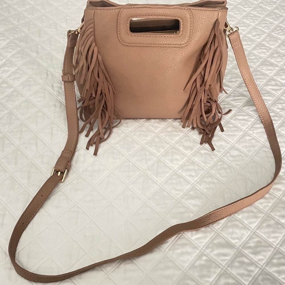 Moda Luxe Tan Fringe Crossbody Bag - Picture 3 of 8